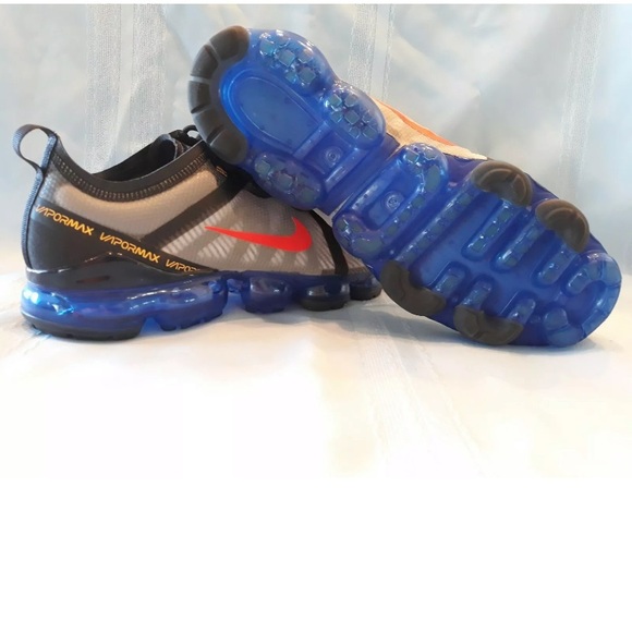 COPY - Nike Vapormax size 9.5 new never worn - Picture 2 of 2